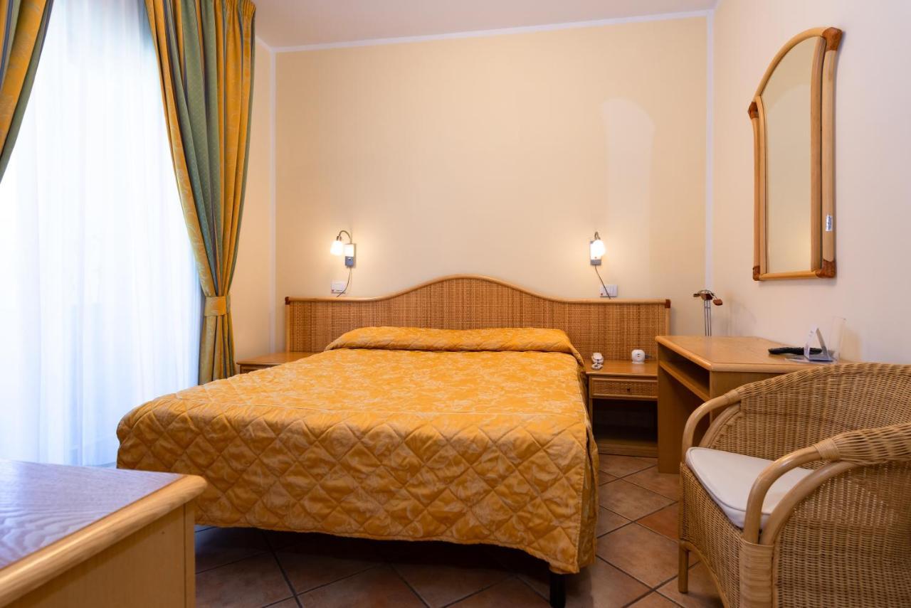 Hotel Il Ceppo Agropoli Luaran gambar