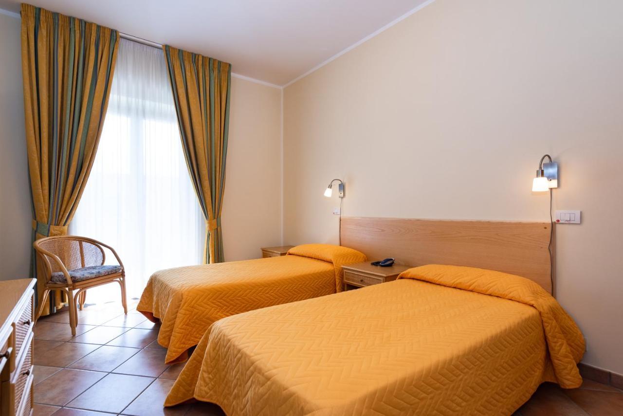 Hotel Il Ceppo Agropoli Luaran gambar